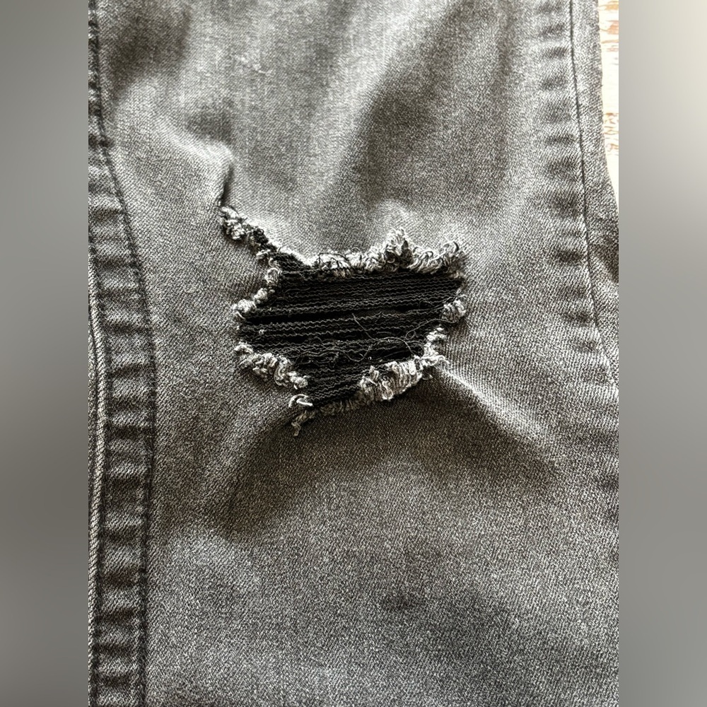 Women’s Seven7 Distressed Denim High Rise Skinny Jeans - Picture 11 of 15